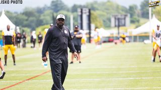 Steelers' Mike Tomlin Recognized Key Practice Squad Linebacker That Could Play A Big Role In Week 11 (Steelers News). Photo by Jordan Schofield / Steeler Nation (Twitter / X: @JSKO_PHOTO)
